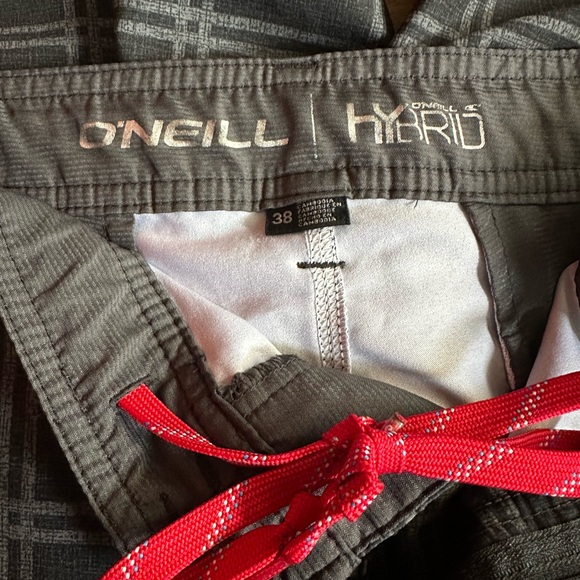 O’Neill Hybrid  Grey Plaid Flat Front Quick Dry Shorts - Size 38 - Picture 4 of 8
